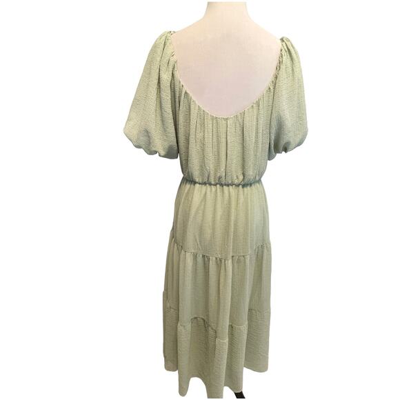ASTR the Label Smocked Tiered Midi Dress Womens Medium Celery Green Puff Sleeve - Picture 5 of 11